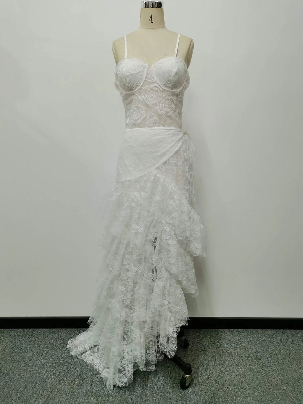 Sexy Dress Women Spaghetti Strap Breast Wrap Party Ladies White Lace Irregular  Slim Empire Long Clothing Lugentolo