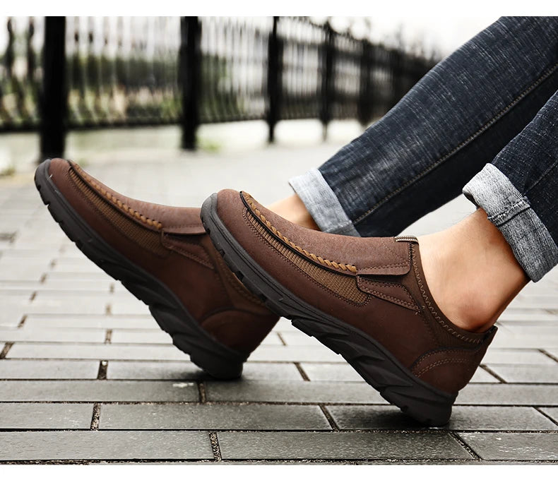 Men Casual Shoes Brand 2022 Fashion Mens Loafers Moccasins Breathable Slip on Retro Driving Shoes Men Sneakers Plus Size 39-48