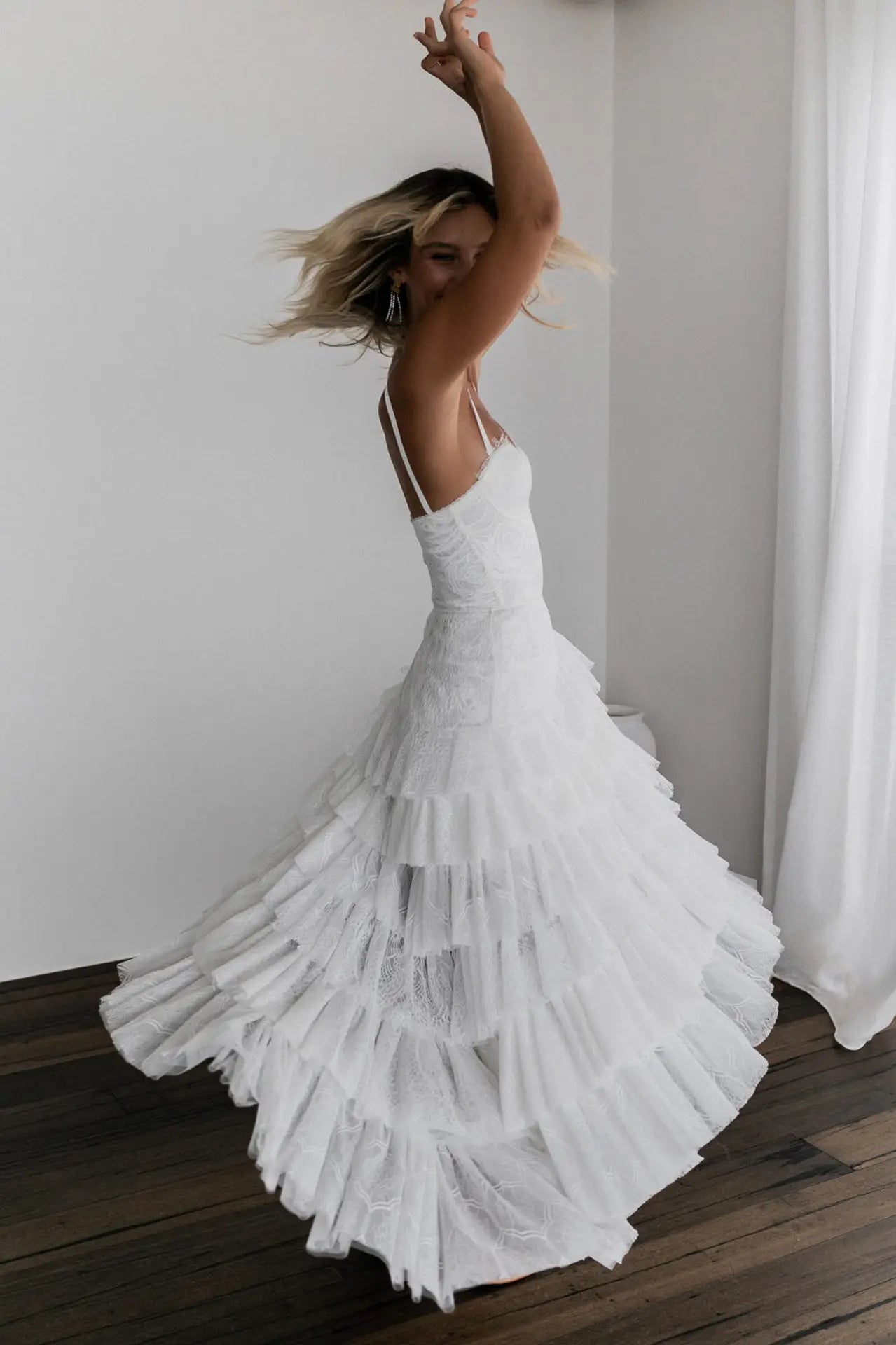 Sexy Dress Women Spaghetti Strap Breast Wrap Party Ladies White Lace Irregular  Slim Empire Long Clothing Lugentolo