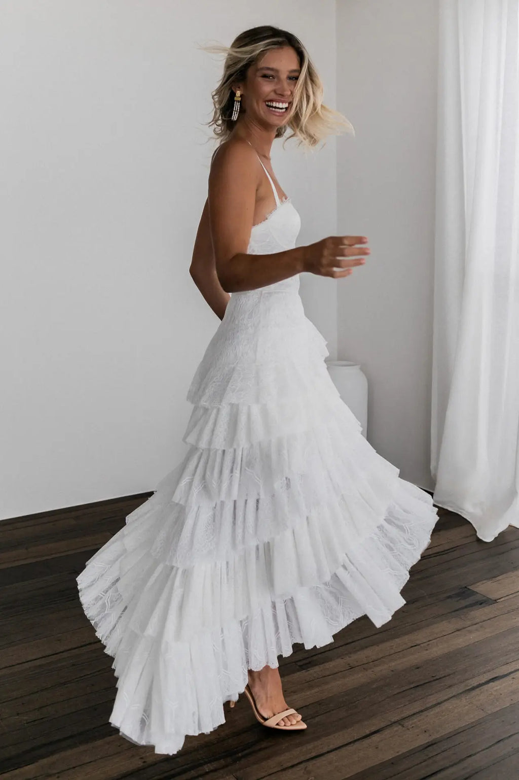 Sexy Dress Women Spaghetti Strap Breast Wrap Party Ladies White Lace Irregular  Slim Empire Long Clothing Lugentolo