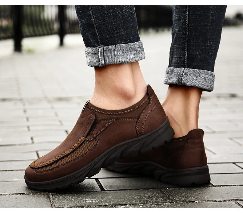 Men Casual Shoes Brand 2022 Fashion Mens Loafers Moccasins Breathable Slip on Retro Driving Shoes Men Sneakers Plus Size 39-48