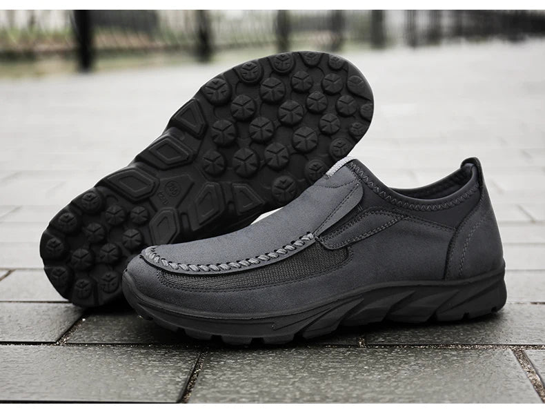 Men Casual Shoes Brand 2022 Fashion Mens Loafers Moccasins Breathable Slip on Retro Driving Shoes Men Sneakers Plus Size 39-48