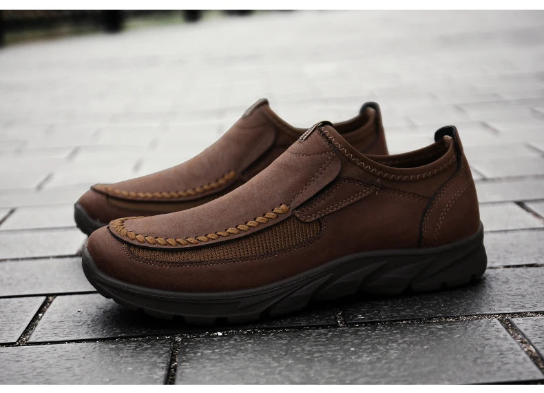 Men Casual Shoes Brand 2022 Fashion Mens Loafers Moccasins Breathable Slip on Retro Driving Shoes Men Sneakers Plus Size 39-48