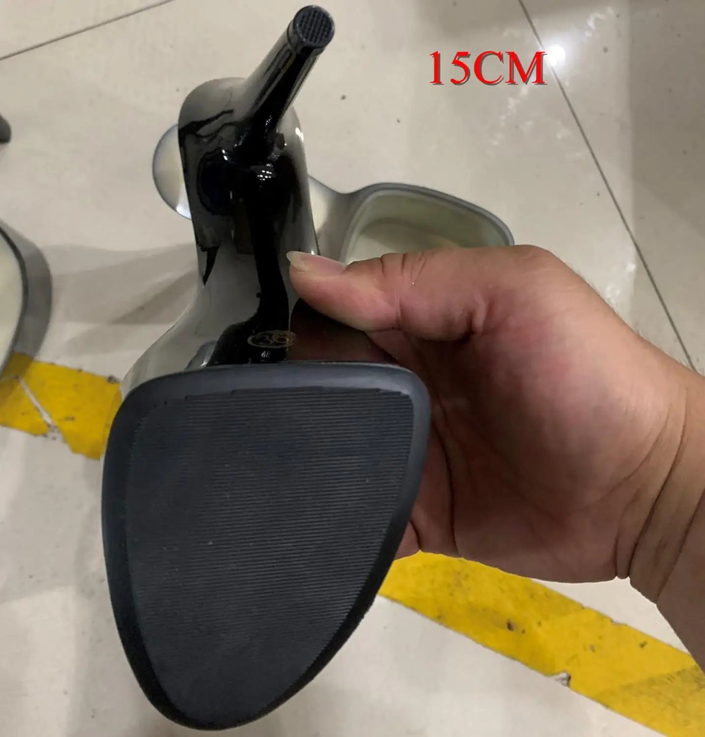 15-20-23 centimeter shoe accessories, thick-soled shoes in white and black, unfinished shoes, shoe soles