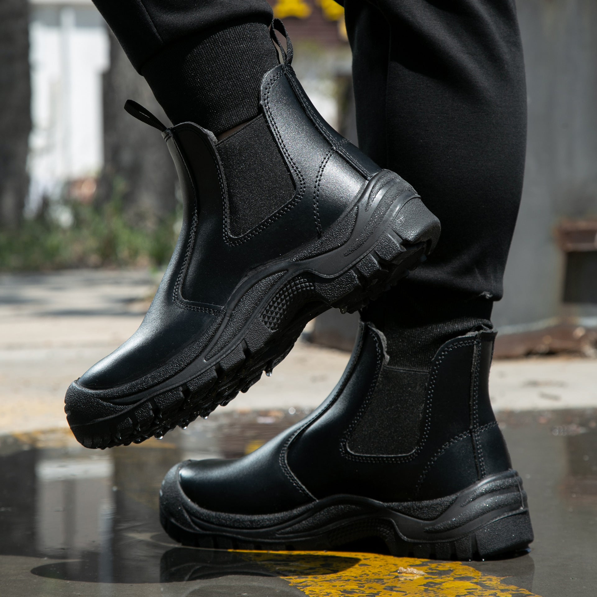 2025 New Work Safety Boots waterproof leather boots Men shoes Non-slip Indestructible shoes Protection boots Work shoes quality