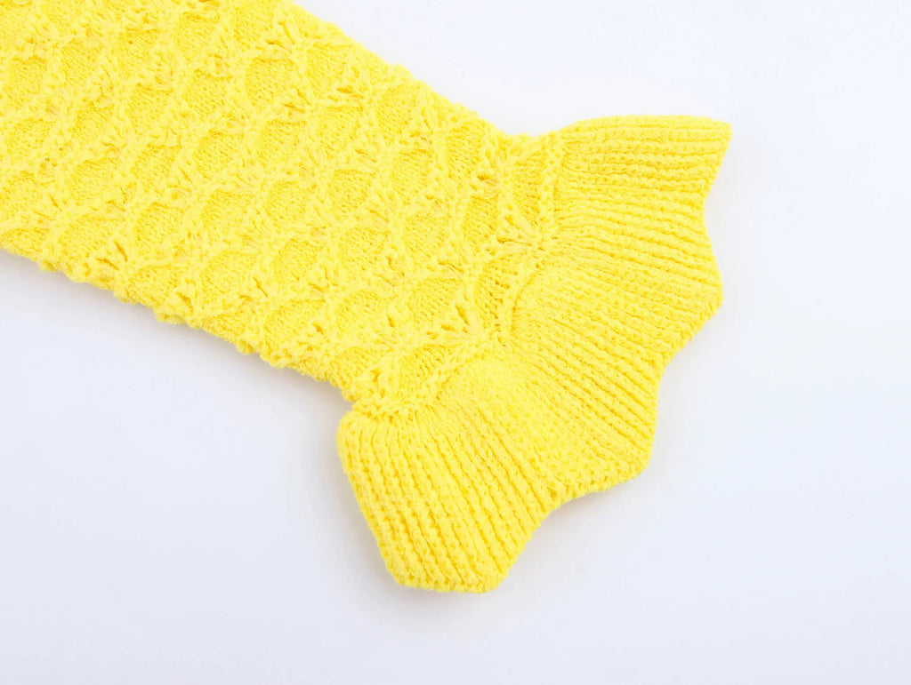 DEEABAE Spring Women's French Style Design With Layered Decorative Buttons And Round Neck Long Sleeved Knitted Jacket