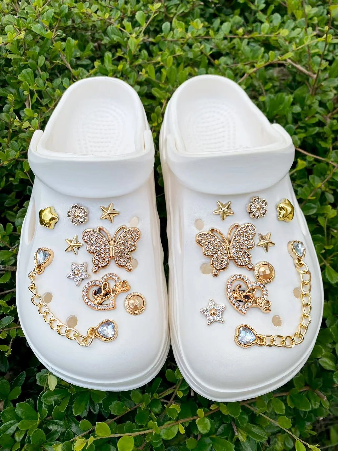 18 pieces of golden fashionable ABS chain, dotted with butterfly, star, flower, heart letter DIY decorations, suitable for women