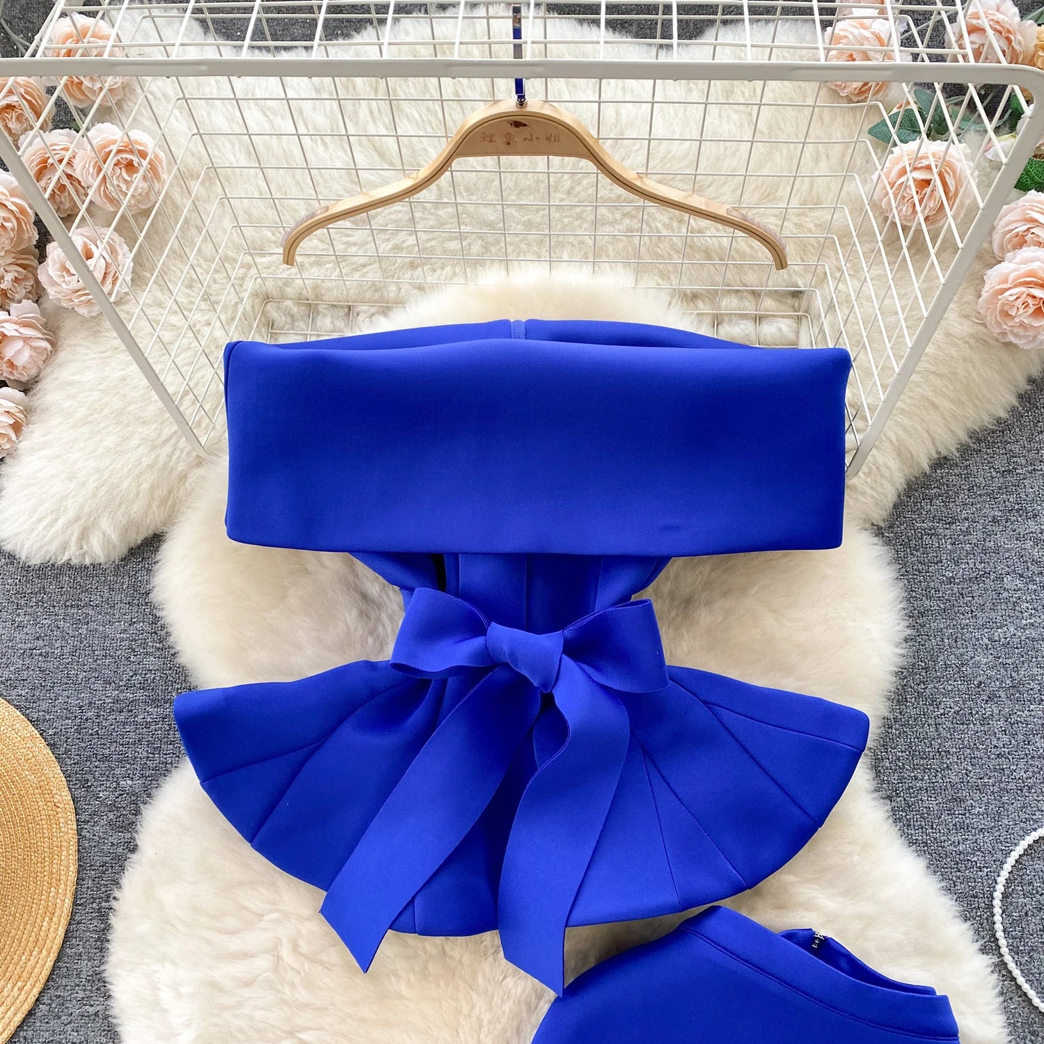 Sexy One-oulder Banded Waist Gown Set with Pleated Skirt Two-Piece Ensemble Courtly Sle Versatile Top f-length A-Line ...