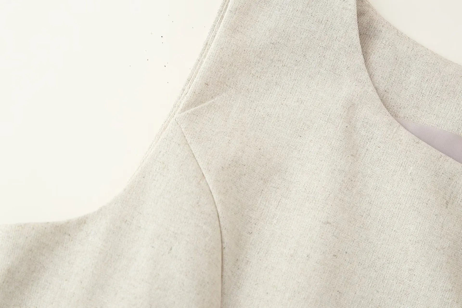 2025 New Set Women's Asymmetric Buckle Vest Short Skirt Set Round Neck Sleeveless Top A-line Skirt Summer New Casual Chic Set