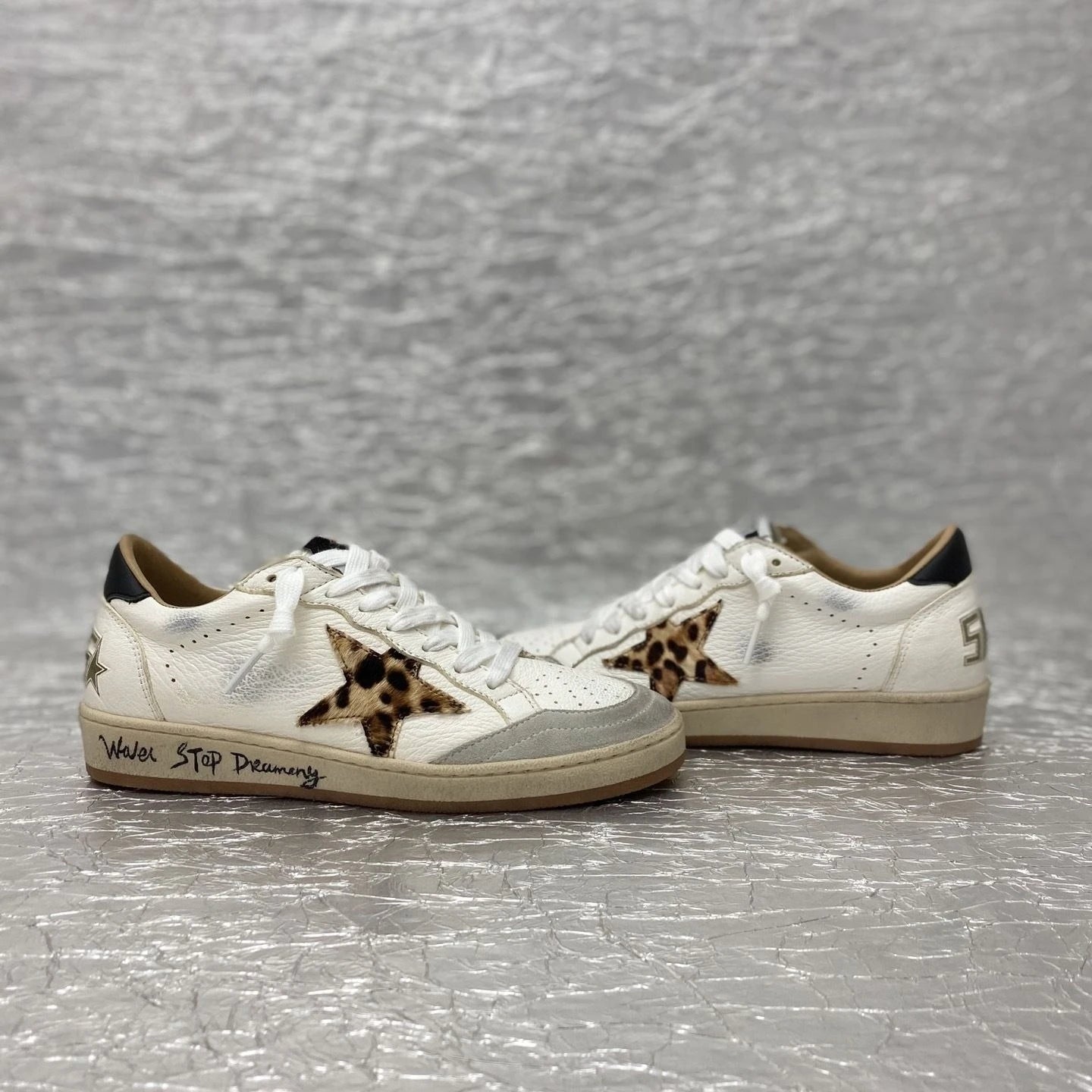 2025 Fall Winter Premium Genuine Leather Retro Star Sneakers for Men Women Comfortable Walking Shoes Fashion Trendy