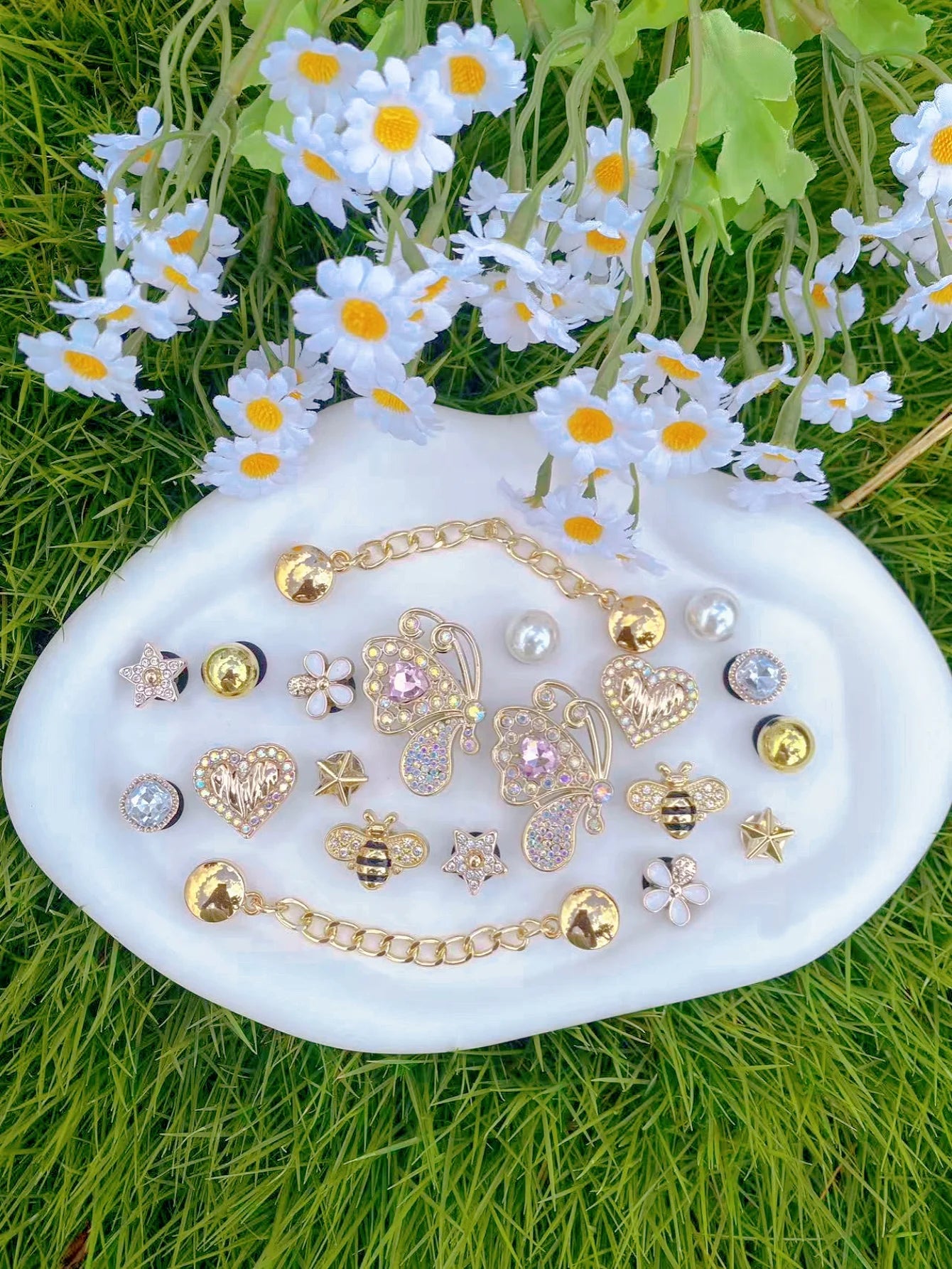 20 fashionable golden butterfly, heart, star and other crocs and shoe accessories, DIY lace shoe accessories, detachable decorat