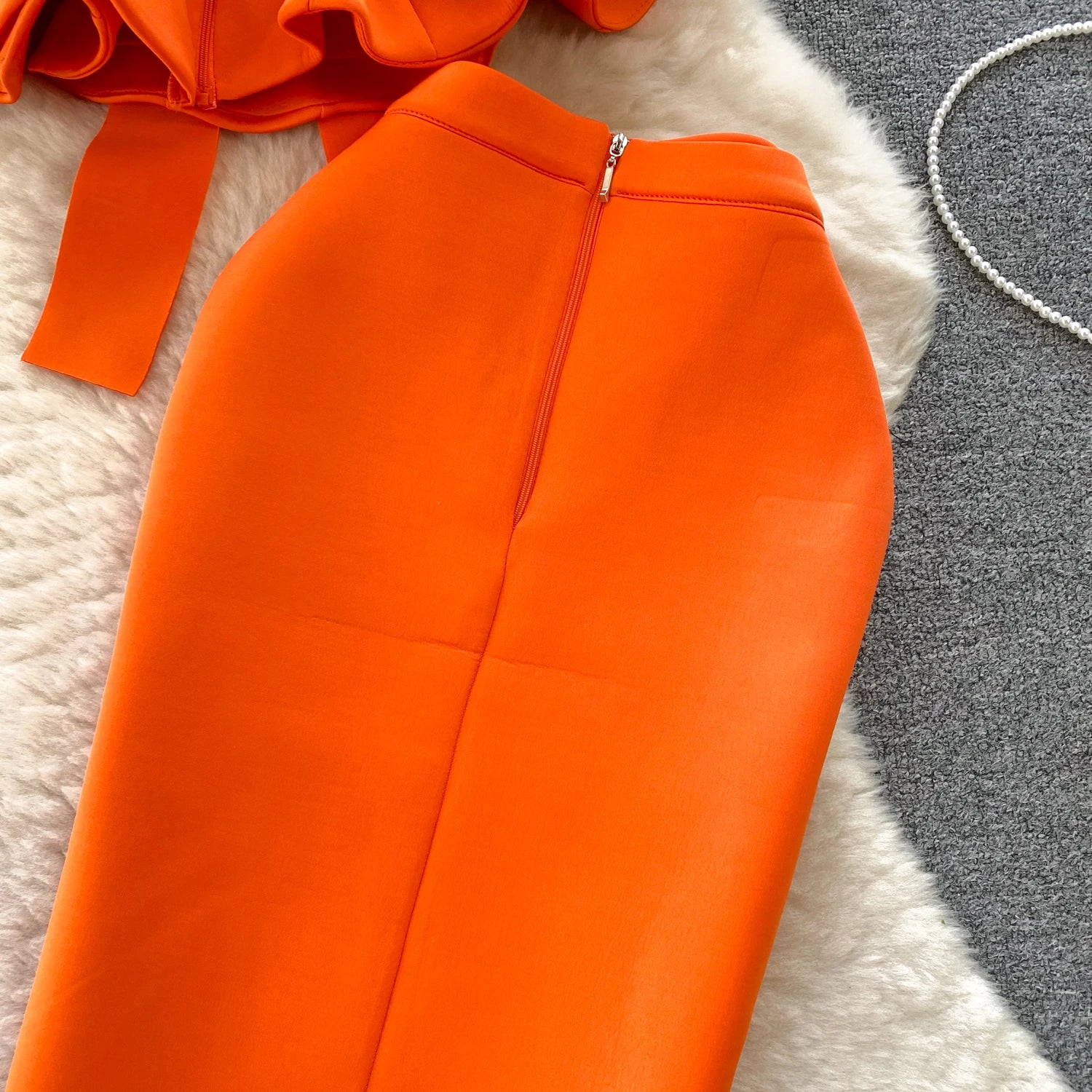 Sexy One-oulder Banded Waist Gown Set with Pleated Skirt Two-Piece Ensemble Courtly Sle Versatile Top f-length A-Line ...