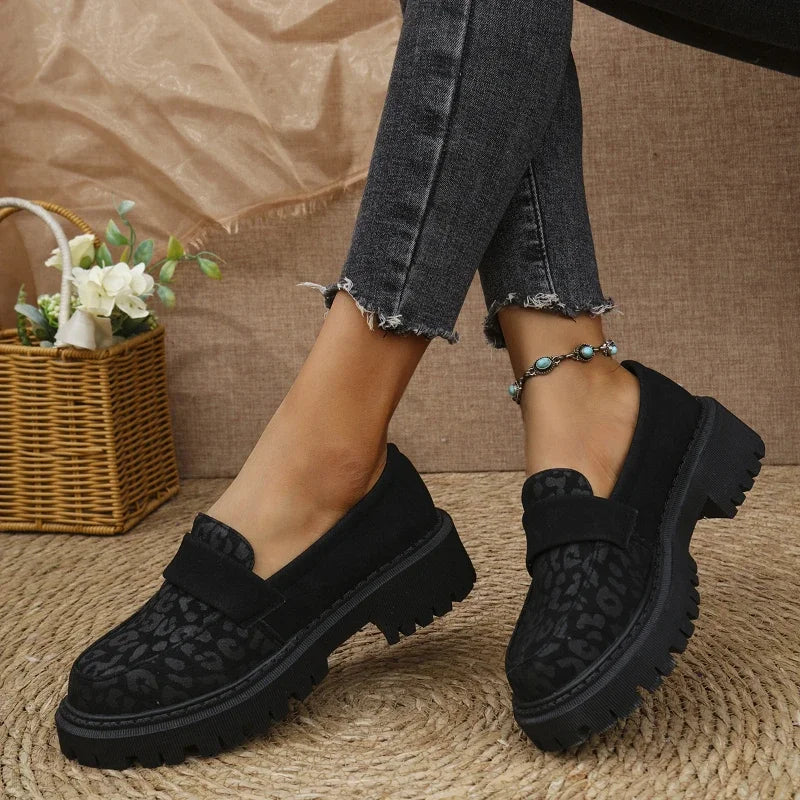Leather Shoes for Women Fashion Leopard Platform Shoes Women Slip on Loafers High Quality Soft Sole Women Shoe Big Size 2025 New