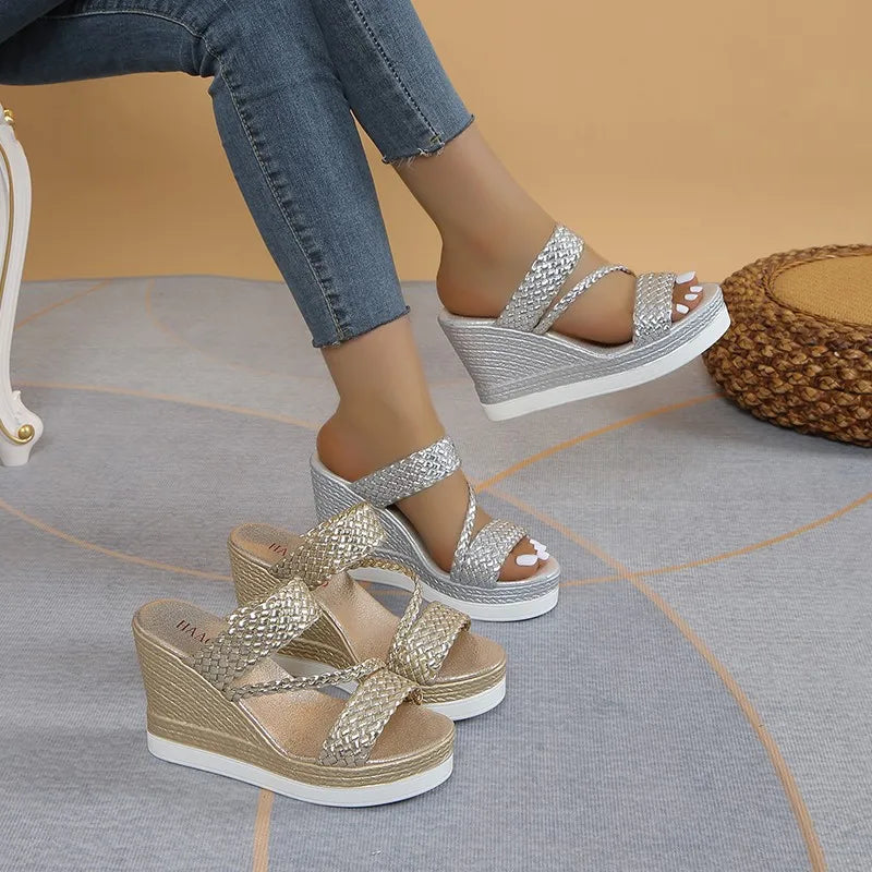 Women Sandals 2024 Summer New Outdoor Beach Sandals Comfortable Hot Shallow Wedges Shoes for Women Designer Casual Sandals