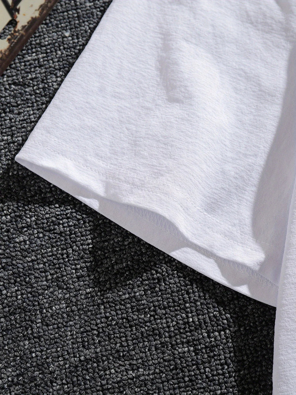 Men's "I Am a Great Papou" French Text Print Crew Neck T-Shirt - Lightweight Summer Casual Tee with Geometric Design