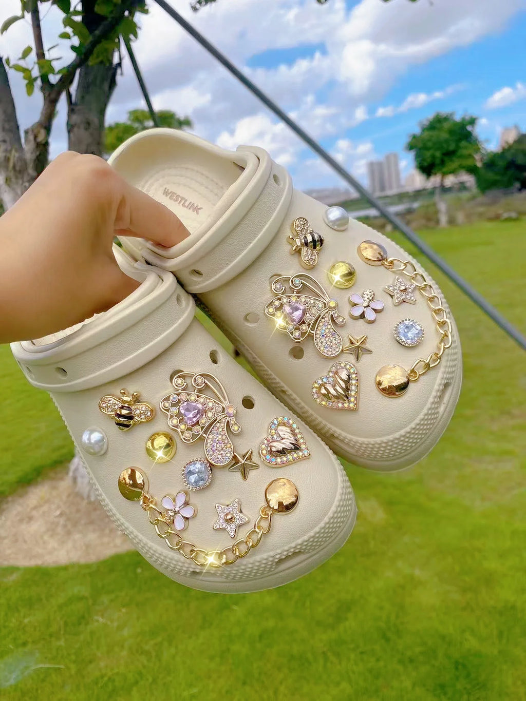 20 fashionable golden butterfly, heart, star and other crocs and shoe accessories, DIY lace shoe accessories, detachable decorat