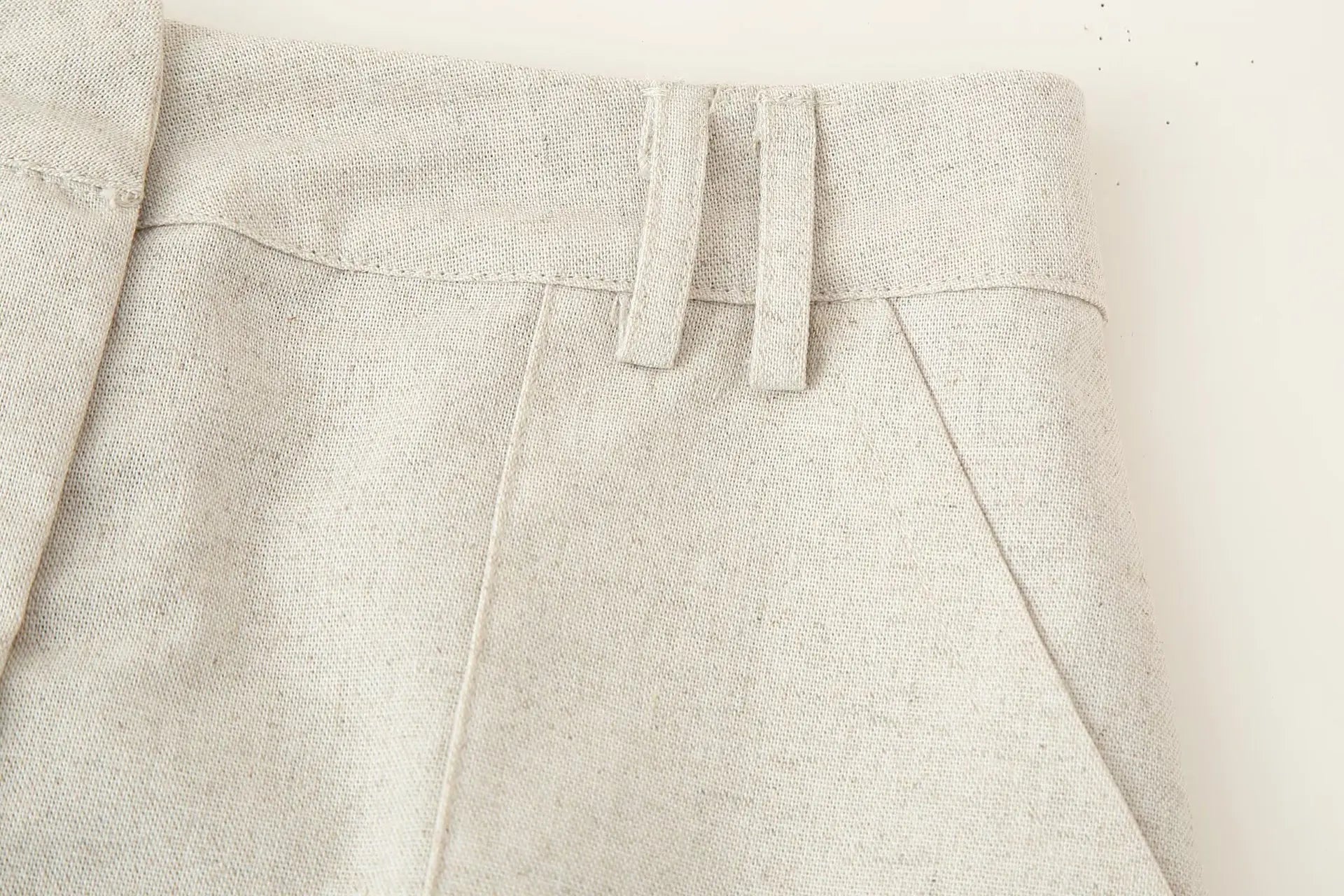 2025 New Set Women's Asymmetric Buckle Vest Short Skirt Set Round Neck Sleeveless Top A-line Skirt Summer New Casual Chic Set