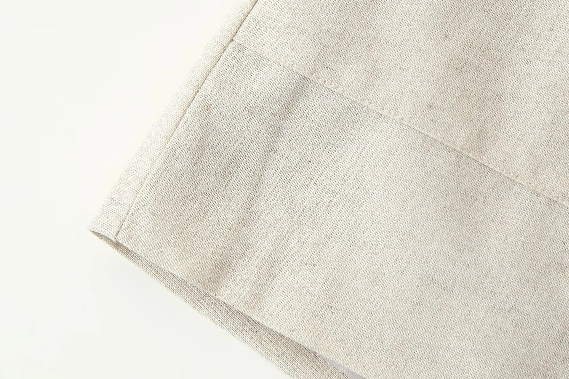 2025 New Set Women's Asymmetric Buckle Vest Short Skirt Set Round Neck Sleeveless Top A-line Skirt Summer New Casual Chic Set