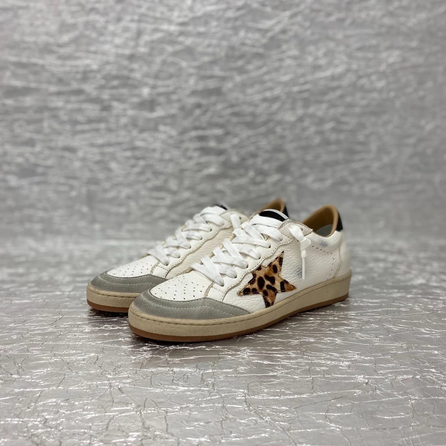 2025 Fall Winter Premium Genuine Leather Retro Star Sneakers for Men Women Comfortable Walking Shoes Fashion Trendy