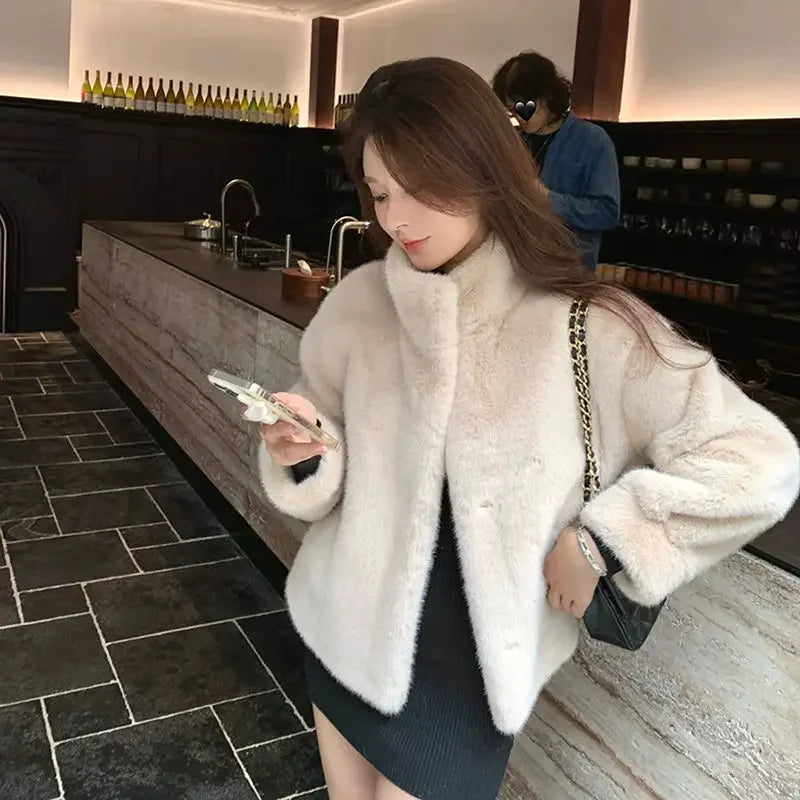 Spring Autumn Lady Short Leather Fur Outwear 2024 Women Fashion Stand Collar Mink Fur Top Female Long Sleeves Fox Jacket