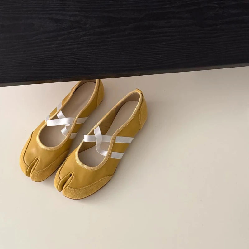 Cross Strap Tabi Flat Shoes Women Casual Fashion Design Mary Jane Shoes Slip-on Split Toe Ballet Shoes 2025 Summer Elegant New