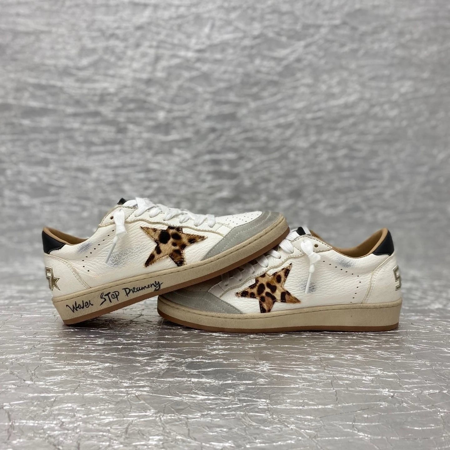 2025 Fall Winter Premium Genuine Leather Retro Star Sneakers for Men Women Comfortable Walking Shoes Fashion Trendy