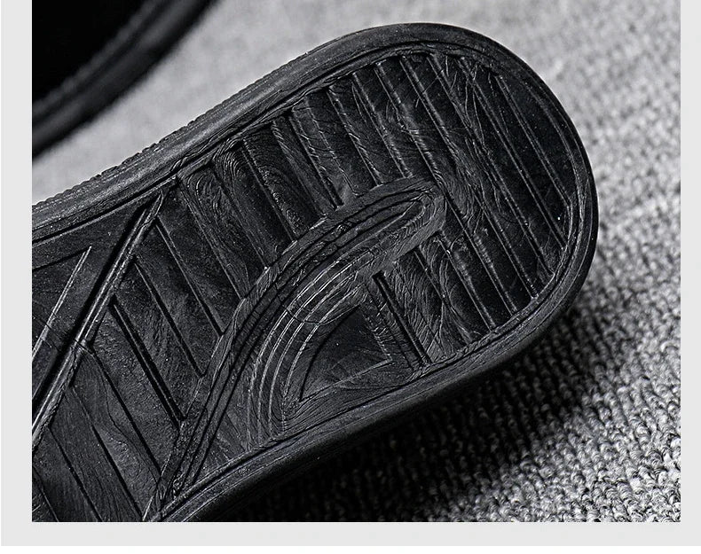 2025 New Men Shoes Luxury Suede Men Chelsea Boots Fashion Comfortable Lace Up Ankle Boots Outdoor Casual High Quality Men Boots