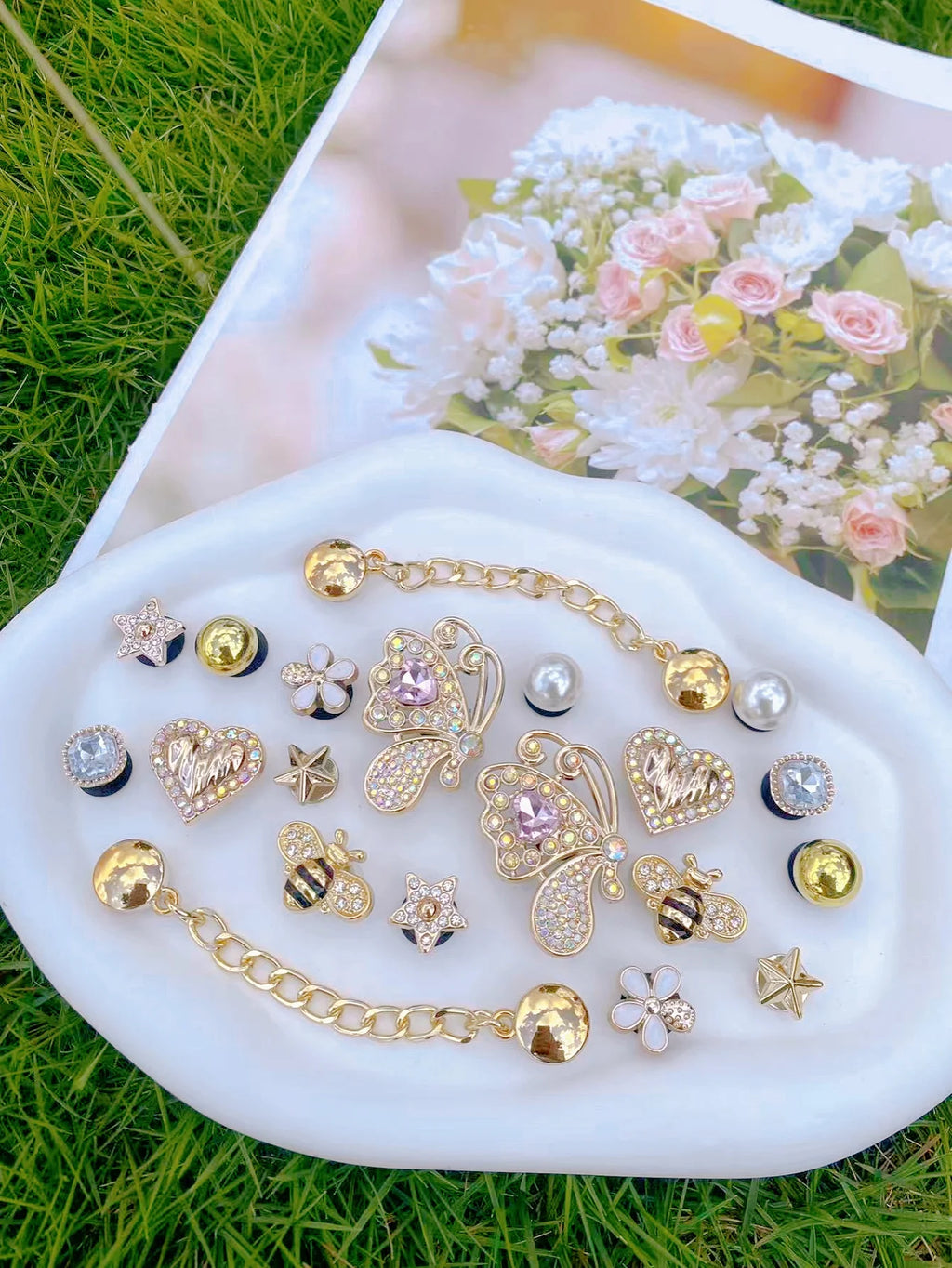 20 fashionable golden butterfly, heart, star and other crocs and shoe accessories, DIY lace shoe accessories, detachable decorat