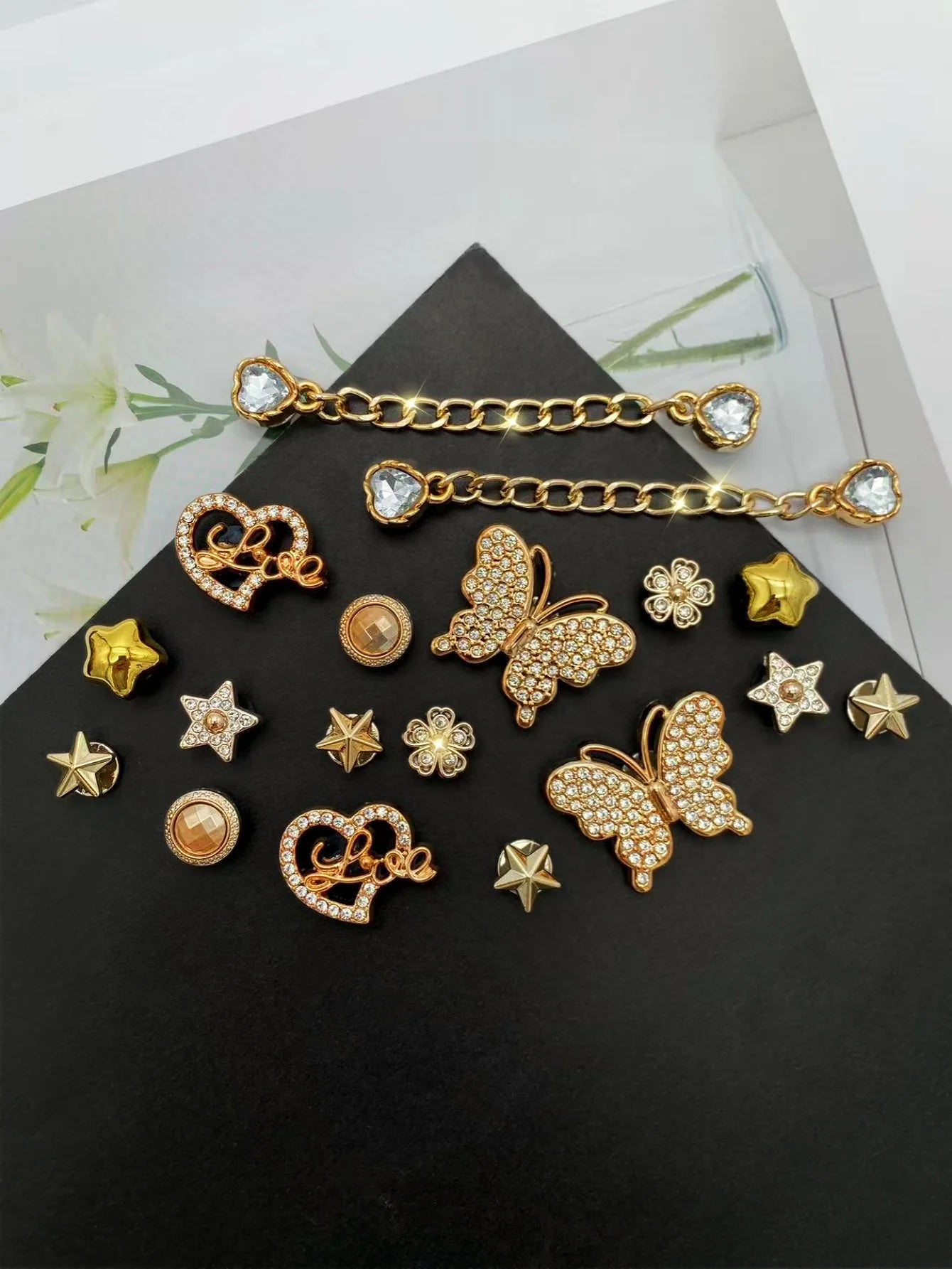 18 pieces of golden fashionable ABS chain, dotted with butterfly, star, flower, heart letter DIY decorations, suitable for women