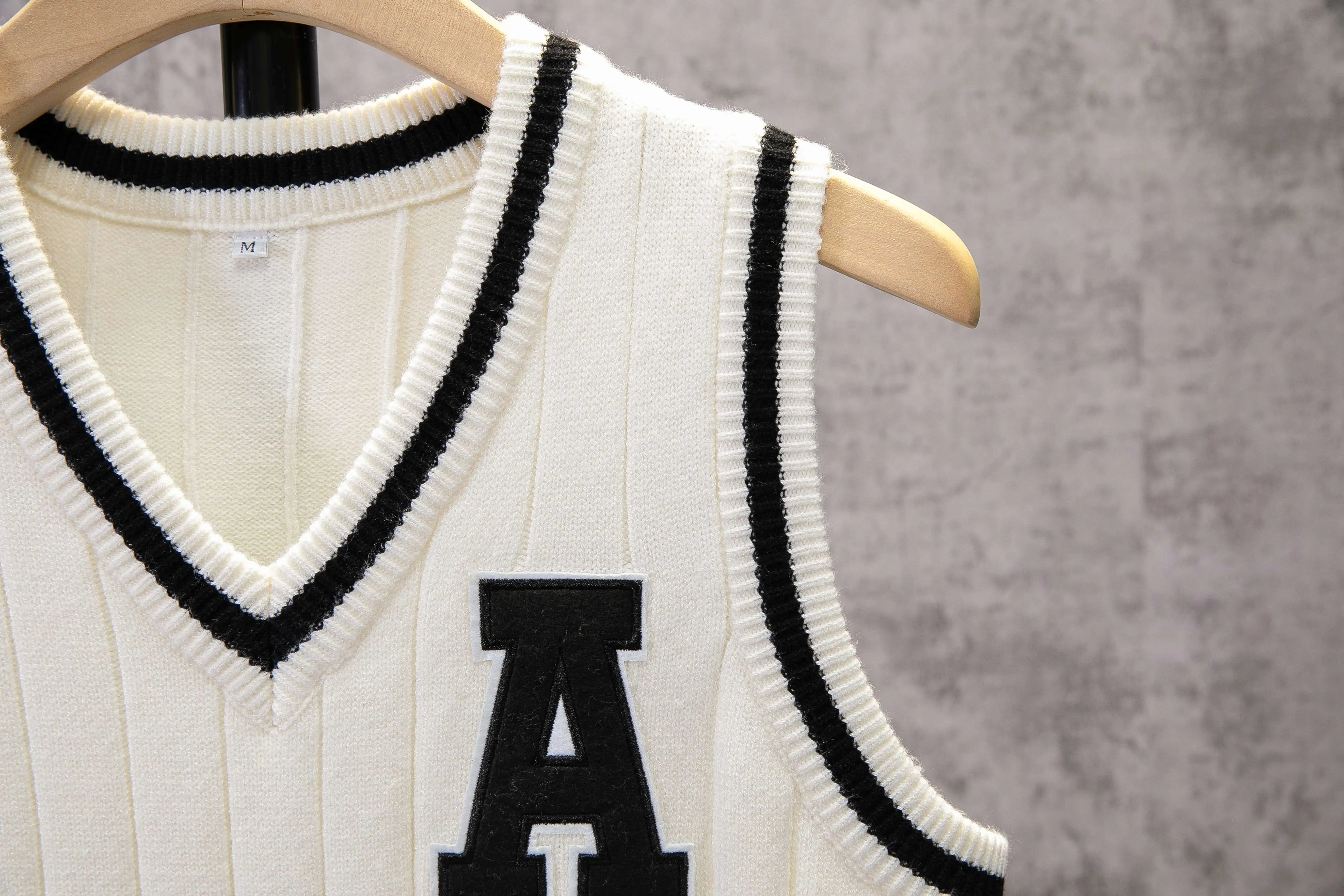 Men's Letter Patched V Neck Sweater Vest, Regular Fit Casual Striped Trim Sleeveless Knitwear, Men's Clothes for Daily Wear