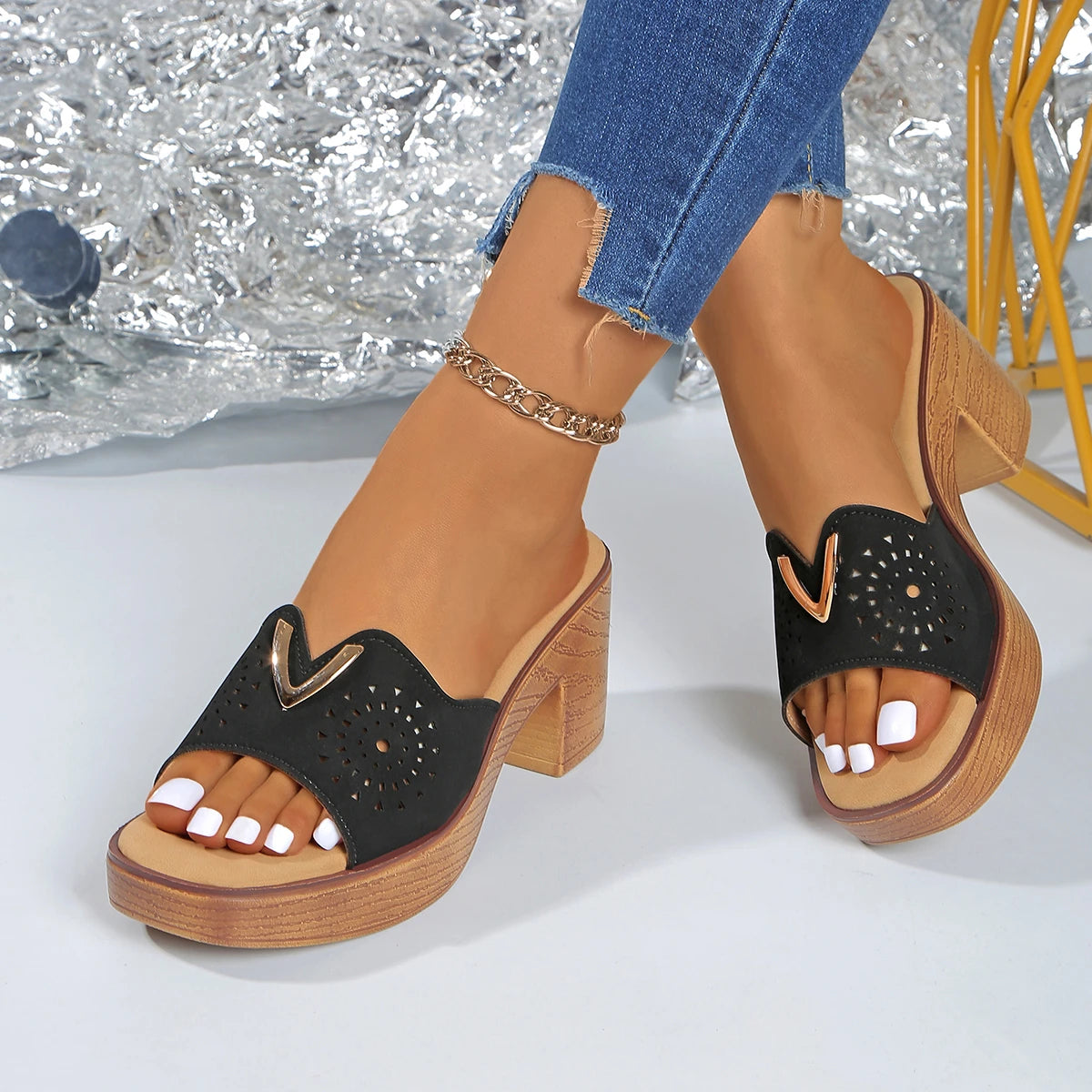 Retro Pu Leather High Heels Slippers for Women 2025 Summer Thick Bottom Platform Sandals Woman Lightweight Thick Heeled Shoes