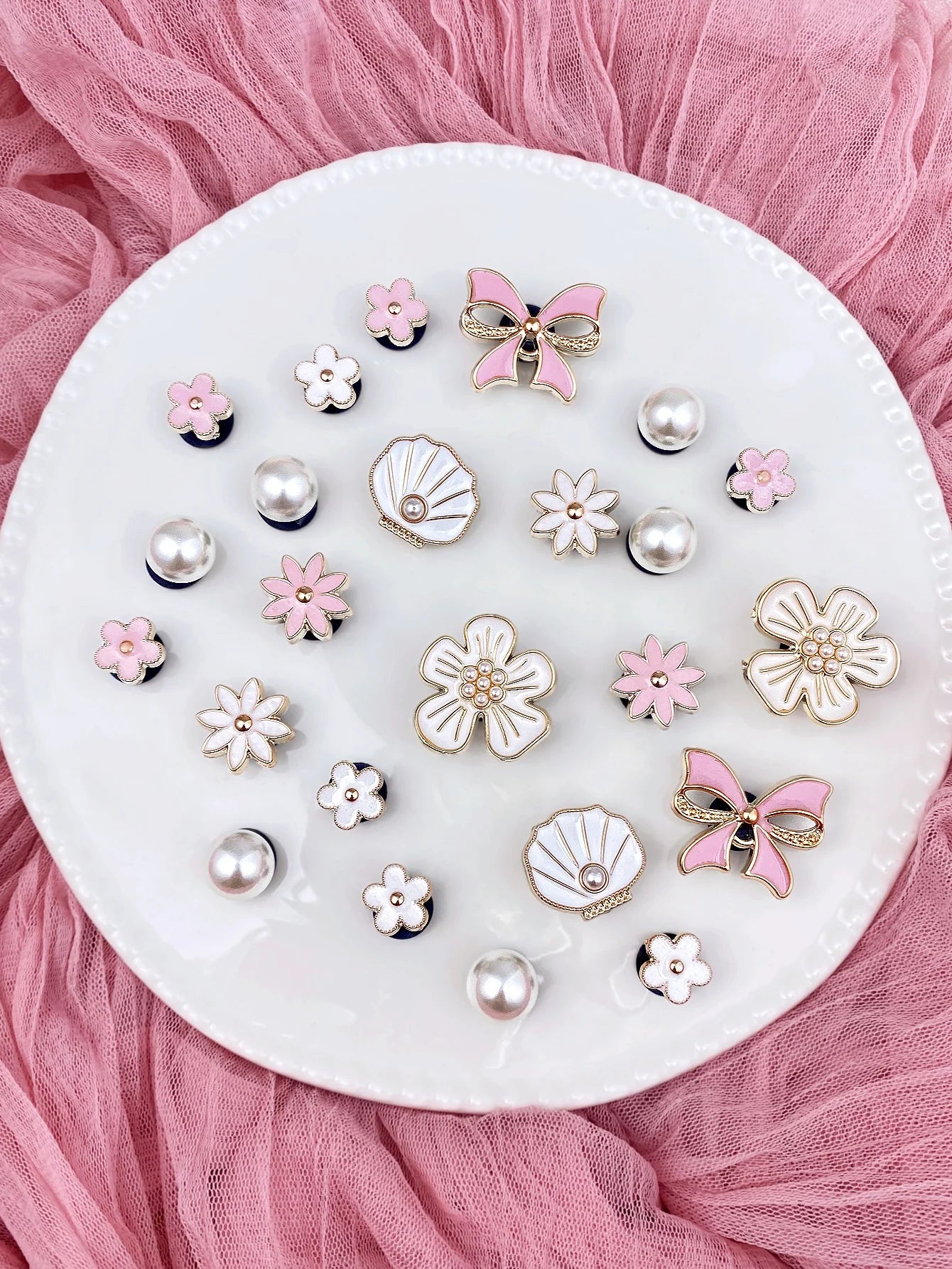 24 pieces of white gold-edged ABS pearl shells, flowers, pink bows, flowers, white flowers, ABS pearl shoe buckle DIY decoration