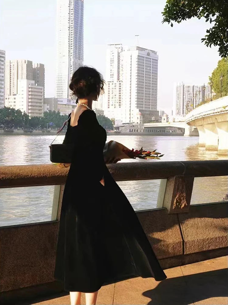 Elegant Velvet Midi Dress Women Vintage Korean Slim V Neck A Line Fairy Dress Female Autumn Long Sleeve All-Match Party Vestidos