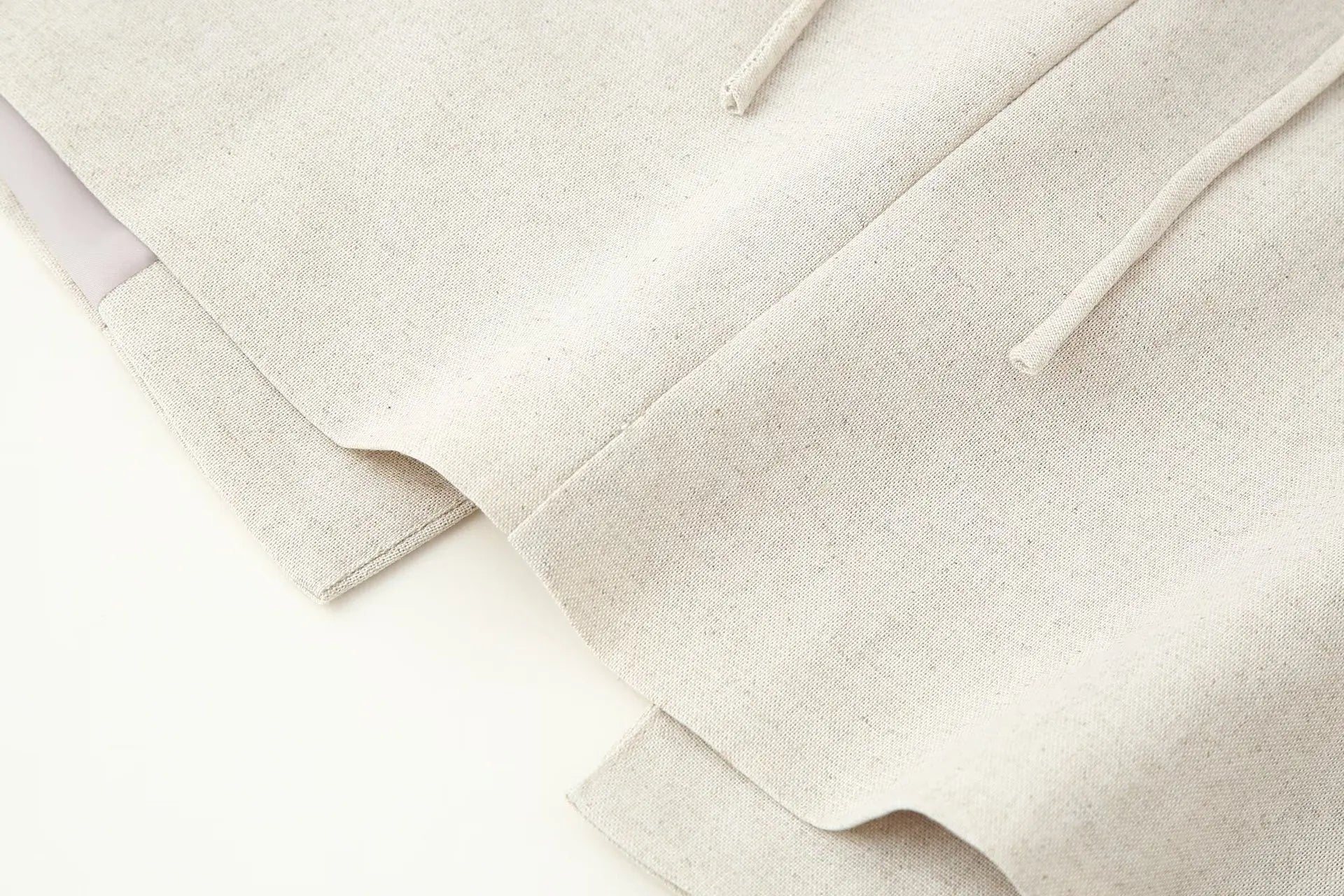 2025 New Set Women's Asymmetric Buckle Vest Short Skirt Set Round Neck Sleeveless Top A-line Skirt Summer New Casual Chic Set