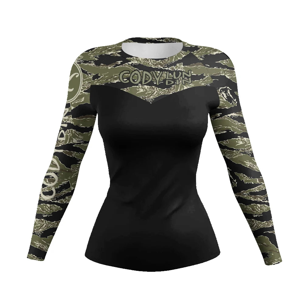 New Arrival Best Price Women's Rash Guard for Gym & MMA Training Surfing Rashguard UPF 50+ Anti-Bacterial Quick Dry Yoga Wear