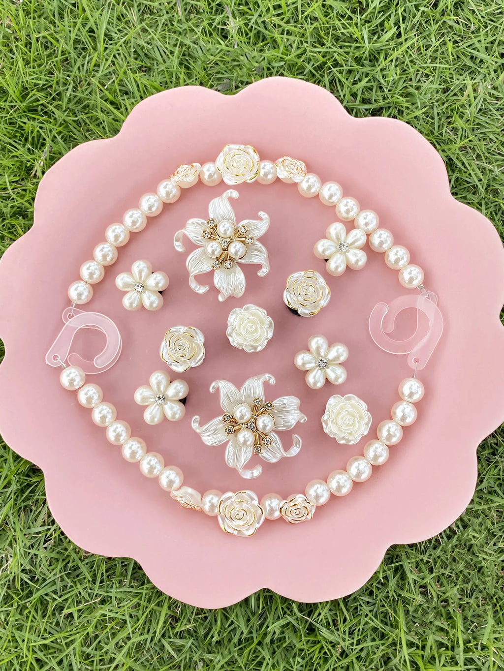 20 pieces of white ABS pearl flower chains, white ABS pearl flowers, roses, ABS diamond flowers, ABS pearl shoe buckle DIY decor