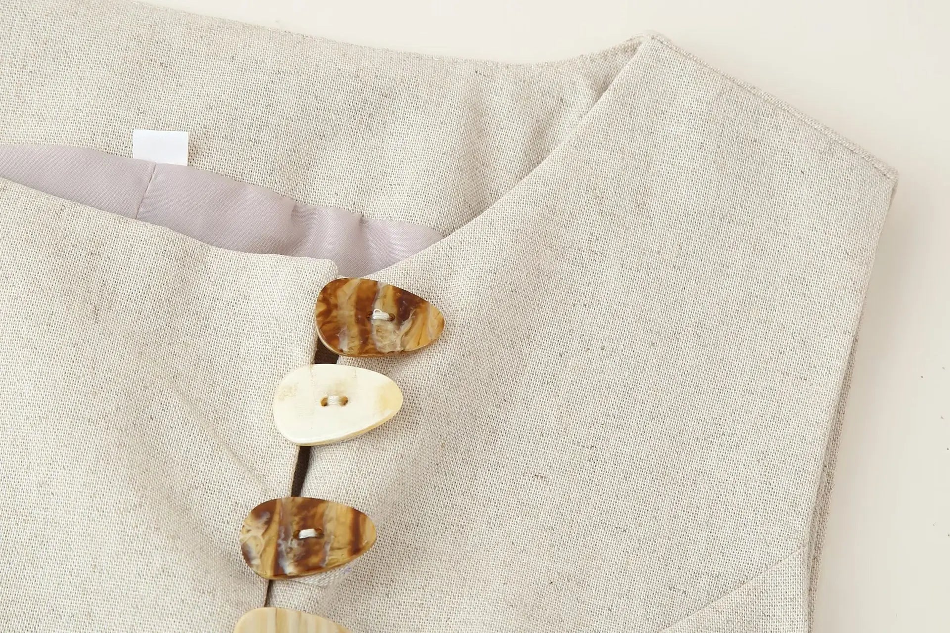 2025 New Set Women's Asymmetric Buckle Vest Short Skirt Set Round Neck Sleeveless Top A-line Skirt Summer New Casual Chic Set