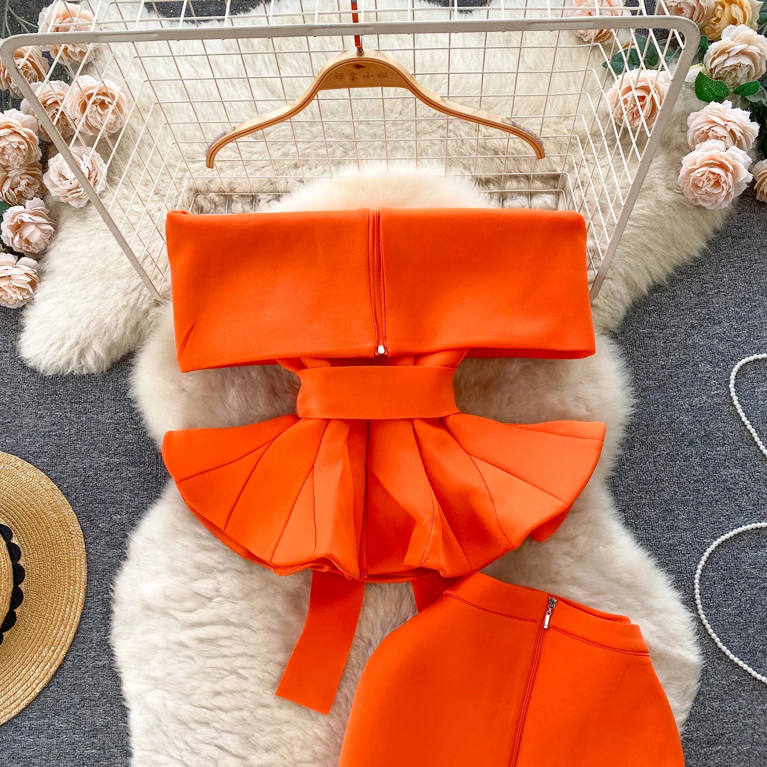 Sexy One-oulder Banded Waist Gown Set with Pleated Skirt Two-Piece Ensemble Courtly Sle Versatile Top f-length A-Line ...