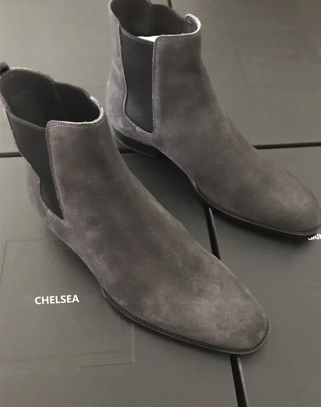 Autumn Winter Men Boot ANKLE Desert Boot New Deer Skin Chelsea Men's Boots Elastic Mid Tube Anti Velvet Shoes Men Shoes Grey