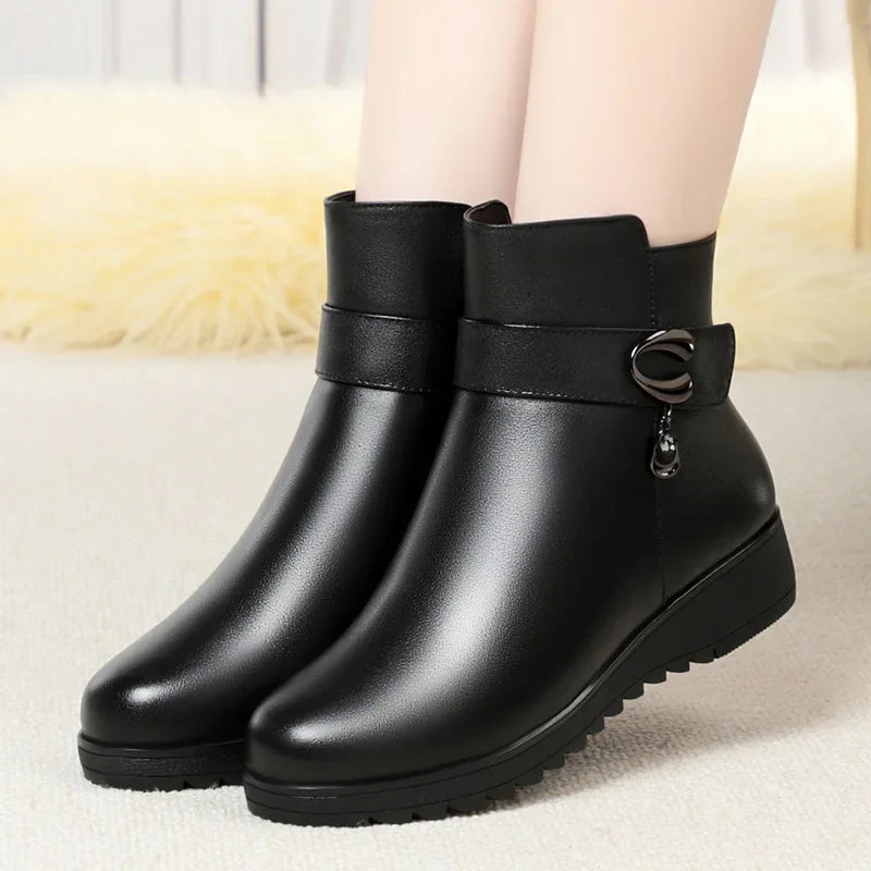 Mum Warm Cotton Shoes Women Winter Fleece Side Zip Thick Bottom Short Boots Leisure Round Head Flats Bota Inverno Feminina2024