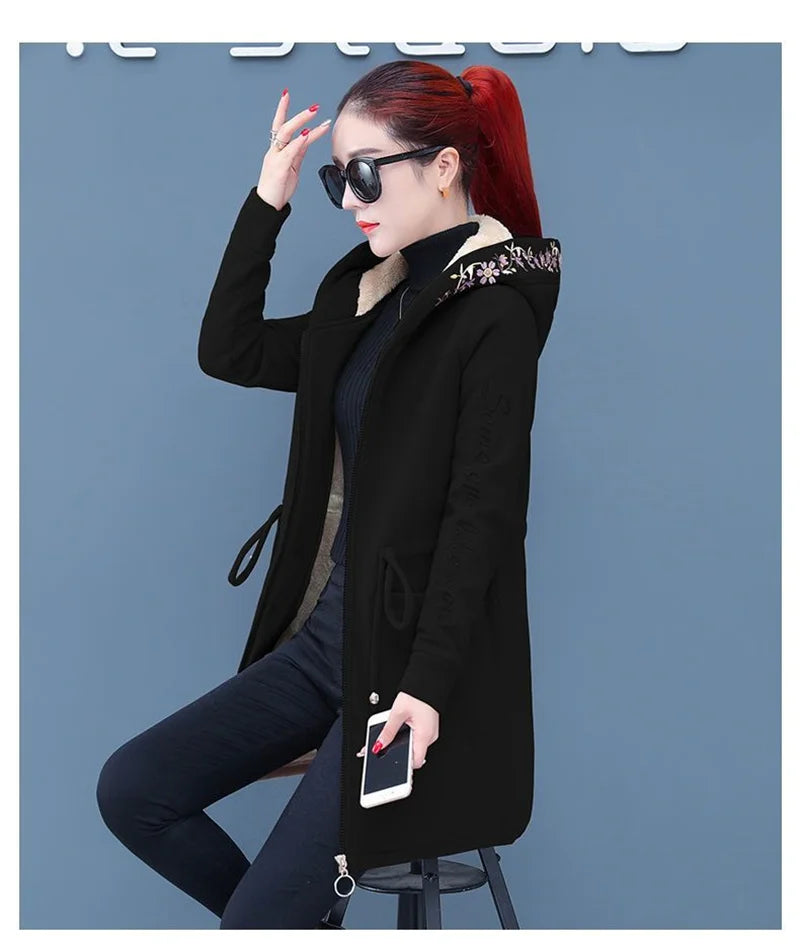 Plus Velvet Thick Lamb Plush Jacket Women 2025 New Autumn Winter Parkas Lace-Up Of Hooded Loose Long Embroid Trench Coat Female