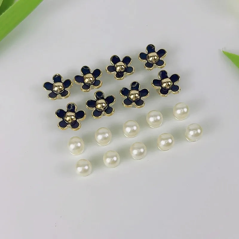 18PCS Fashion Shoe Charms Set Accessories Hole Shoe Buckle Black White Pink Flower Pearl DIY 3D Shoes Decorations for Bogg Bag