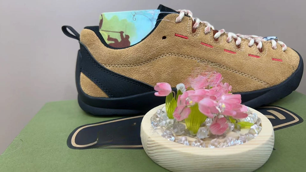 2025 High Quality women Hiking Shoes Outdoor Low Ankle Hunting Trekking Sneakers  Men Tourism Travel Shoes Outdoor