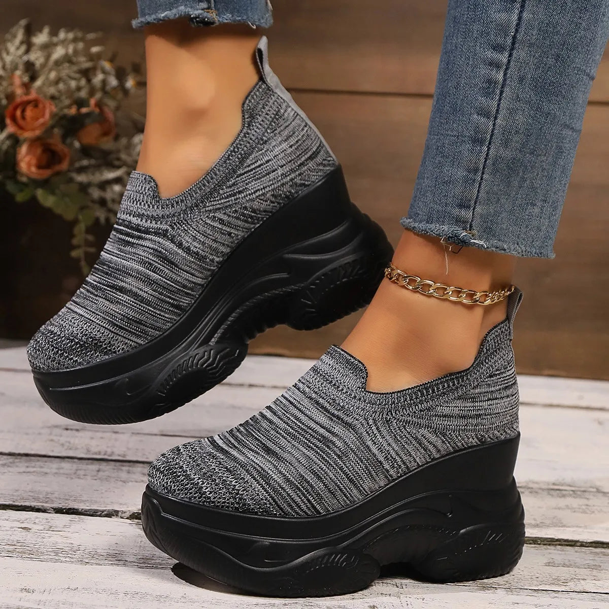 Heightening Thick Sole Fashionable Ladies Shoes 2025 Autumn New Black Mesh Breathable Casual Slip-on Women's Vulcanized Shoes