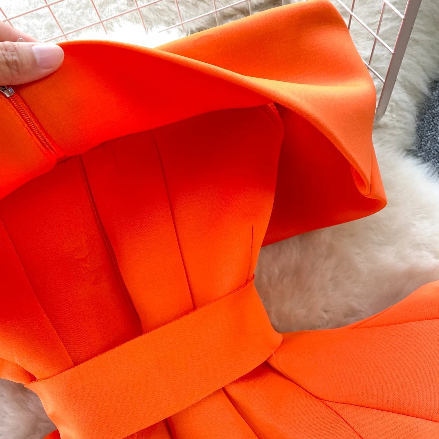 Sexy One-oulder Banded Waist Gown Set with Pleated Skirt Two-Piece Ensemble Courtly Sle Versatile Top f-length A-Line ...