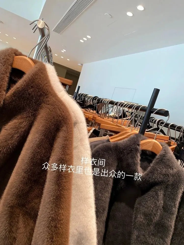 Spring Autumn Lady Short Leather Fur Outwear 2024 Women Fashion Stand Collar Mink Fur Top Female Long Sleeves Fox Jacket