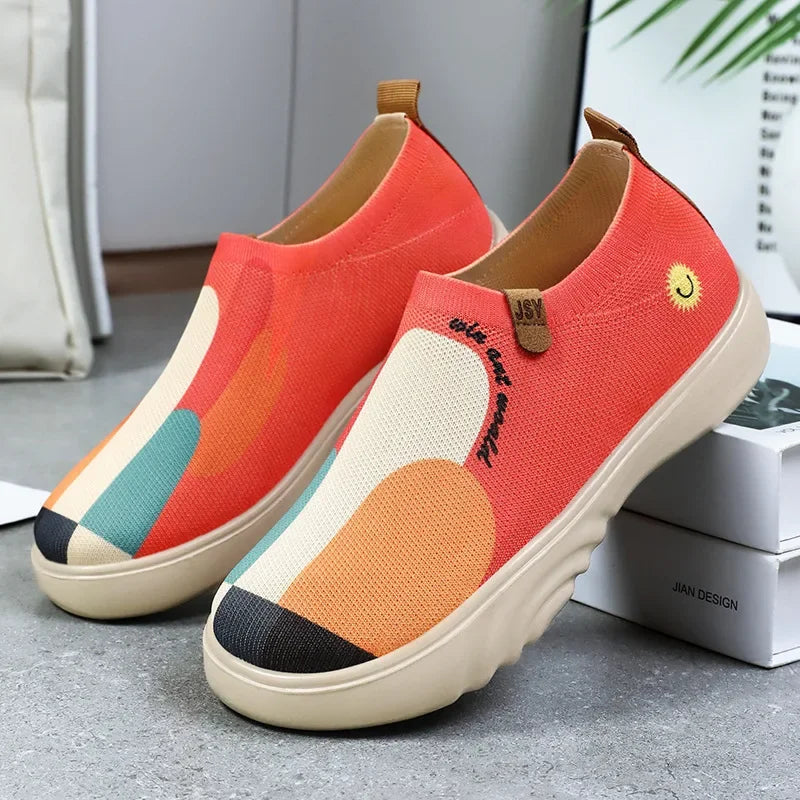 Spring and summer women's breathable knitted sports shoes, casual sponge shoes, lightweight mesh low top shoes  platform boots