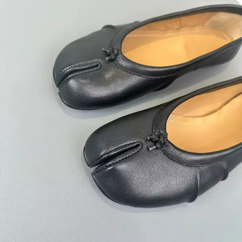 Wrinkles Tabi Ninja Shoes 2025 Women Cozy Leather Flats Split Hoof Toe Loafers Femme Mary Jeans Mocasines Ladies Ballerina Shoe