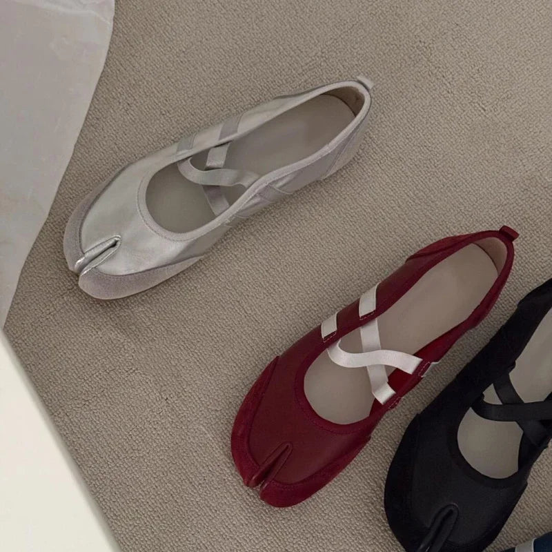 Cross Strap Tabi Flat Shoes Women Casual Fashion Design Mary Jane Shoes Slip-on Split Toe Ballet Shoes 2025 Summer Elegant New