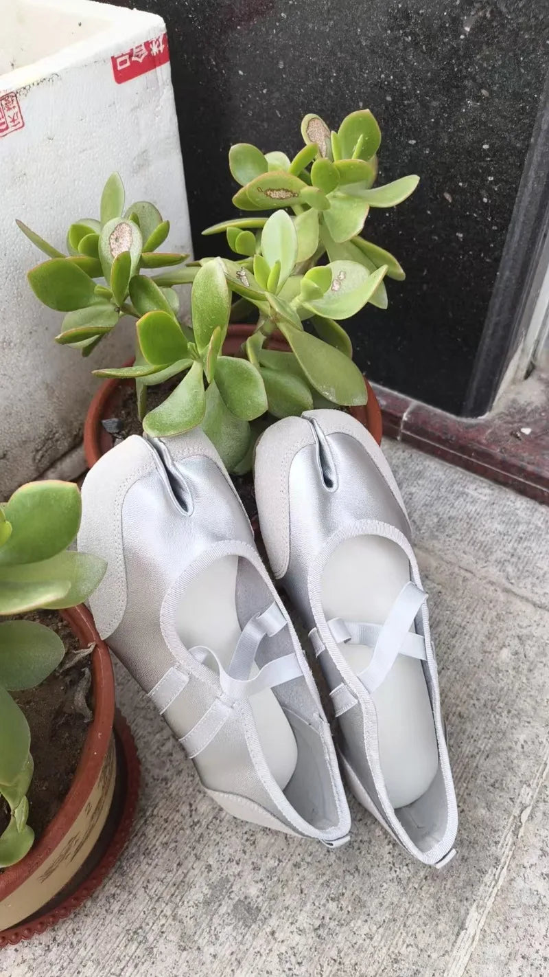 Cross Strap Tabi Flat Shoes Women Casual Fashion Design Mary Jane Shoes Slip-on Split Toe Ballet Shoes 2025 Summer Elegant New